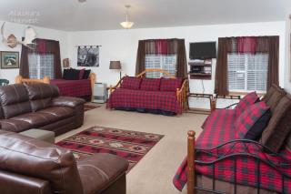 Alaska's Harvest Bed and Breakfast and Luxury Log Cabin - 6
