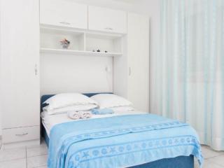 Apartments Lili - Two Bedroom Apartment Balcony - Podgora - 4
