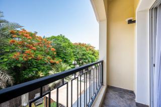 Beachside 4BR Pool Villa Steps to Lake RAK - Ras al-Khaimah - 6