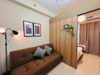 1BR Condotel with Balcony at FAME Residences #FM27-1 - Manila - 4