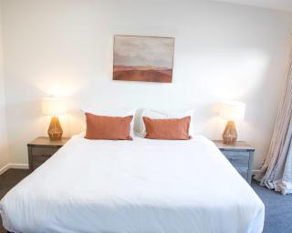 Great Lake View, Very Central, Modern Wanaka House, 3 En-suites - Wanaka - 7