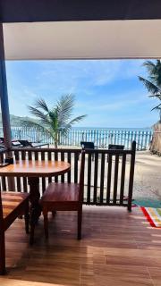 Kattegat Beachfront Villa - El Nido - 7