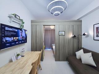 1BR Condotel with Balcony at FAME Residences #FM29-1 - Manila - 8