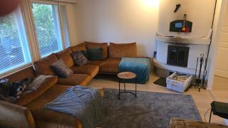 120n Villa Hietala paritalo, 1-8henkilön LUXUS majoitus, 3x160cm jenkkisängyt Löhösohvat, iso takaterassi, täyd keittiö Kodink, laatu sauna, Takka, Tv 75" x2, 2wc, autokatos, avainboxi koodilla, itsekirjaus 24h, wifi ja 500mb kuitunetti, kuivaava pesukone - Seinäjoki - 8