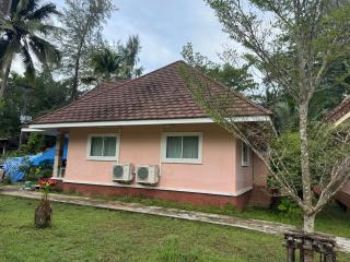 Ao Thong beach Resort - Khao Lak - 1