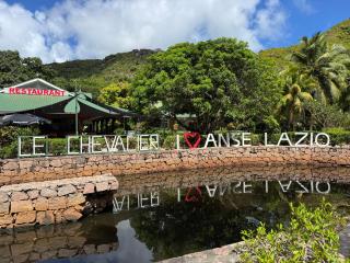 Le Chevalier Bay Guesthouse - Anse Lazio - 8
