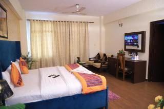 Fortune Home,MG Road,Essel Tower - Gurgaon - 9