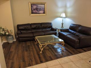 Beautiful Large Residential Home - Layton - 7