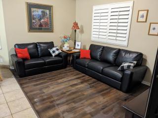 Beautiful Large Residential Home - Layton - 9