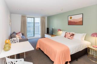Cosy Studio In CDB With Kitchenette - Christchurch - 0