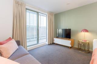 Cosy Studio In CDB With Kitchenette - Christchurch - 8