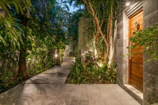 Bale Gede Luxury Villas by Moria - Canggu - 7
