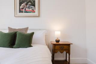 Gorgeous Townhouse with Garden & Open Living - 5