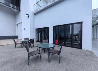 DP Lakeside Comfort Studio Netflix Legoland BySTAY - - 2
