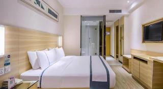 City Comfort Inn Zhanjiang Middle Renmin Avenue Dingsheng Square - Zhanjiang - 1