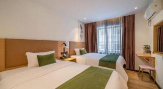 Green Tree Inn Guangxi Wuzhou 2nd Xinxing Road Liangguang Market - Wuzhou - 2