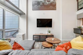 Stunning 2 Bedroom Loft in Downtown Vancouver - Amazing Location - Vancouver - 5