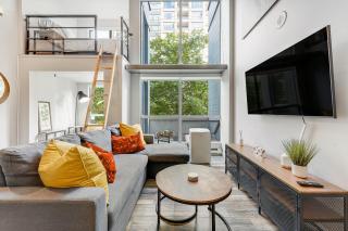 Stunning 2 Bedroom Loft in Downtown Vancouver - Amazing Location - Vancouver - 4