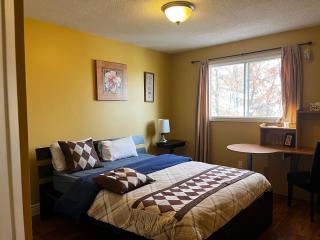 greenview mck sunny room - Calgary - 2