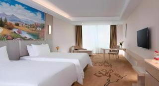Vienna Hotel Guangdong Huizhou High-Speed North Railway Station Xiaojinkou - Huizhou - 1