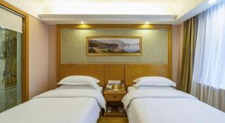 Vienna Hotel Urumqi Railway Administration Academy of Sciences - 1