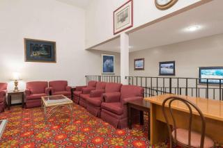 Quality Inn & Suites - St. Louis - 4