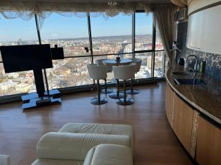 Helios Extra Luxury Jacuzzi apartment in Vilnius skyscraper 20 floor - Vilnius - 3