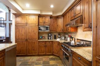 Trail's End Lodge at Deer Valley Resort - Three Bedroom Residence with Spa #301 condo - Park City - 8