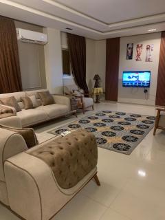 A modern serviced apartment with private garden in Sheikh Z - Sheikh Zayed - 0