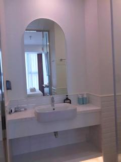 2 Bedrooms Apartment in SunsetTown - Phu Quoc - 2