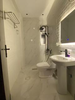 Stylish apartment with lounge, bedroom and self entry - Riad - 3