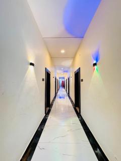 The Temple View Guest House - Ayodhya - 8