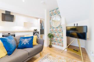 Cozy Cambridge Getaway - Kyanite House Apartment with Garden Access - Cambridge - 3