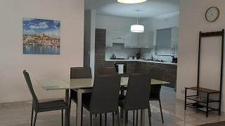 Modern 2BR Apartment - Close to Gozo Ferry - 4