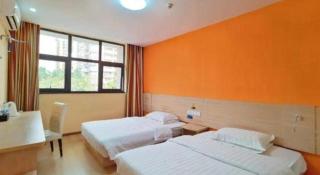 7 Days Inn Chongqing Beibei New District Light Rail Station - Chongqing - 4