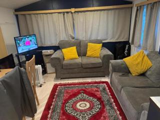 Cosy Caravan With Free Unlimited Wi-Fi At Valley Farm Park In Essex Ref 46318Bv - Great Clacton - 8