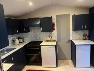 Cosy Caravan With Free Unlimited Wi-Fi At Valley Farm Park In Essex Ref 46318Bv - Great Clacton - 7
