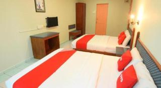 OYO 89642 Highway Inn - Mukah - 2