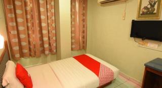 OYO 89642 Highway Inn - 1