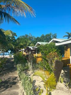Garden Reef Bungalows - - 5