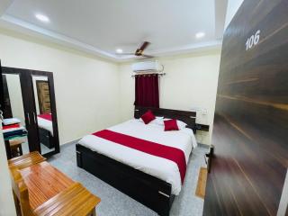 Hotel Mythri - Jāmb - 0
