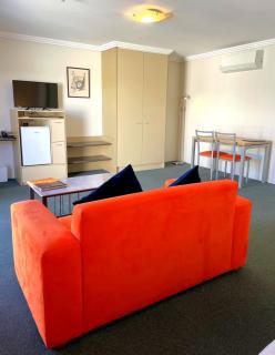 Mandarin Motel - Macksville - 1