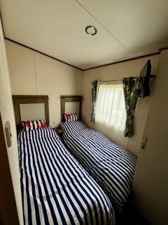 166 unity beach central location sleeps 8 pet friendly caravan - Brean - 3