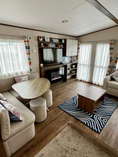 166 unity beach central location sleeps 8 pet friendly caravan - Brean - 9