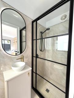 Tiny Luxe Harmony - Relax & Rejuvenate - Glenfield - 5