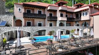 Villa Virginia Hotel - Karpenision - 9