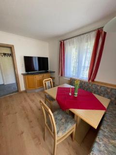 Steiner`s Ferienwohnung - Winklern - 2