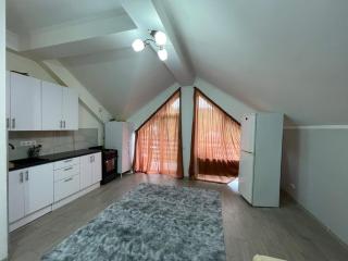 Квартира в частном доме - - 3