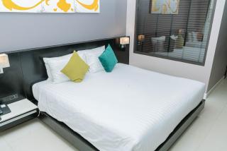 Beachfront and Deluxe Pool Access Patong Phuket - 8