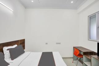 Collection O Raksha Inn Near PVR Ansal Plaza Greater Noida - Indirapuram - 5